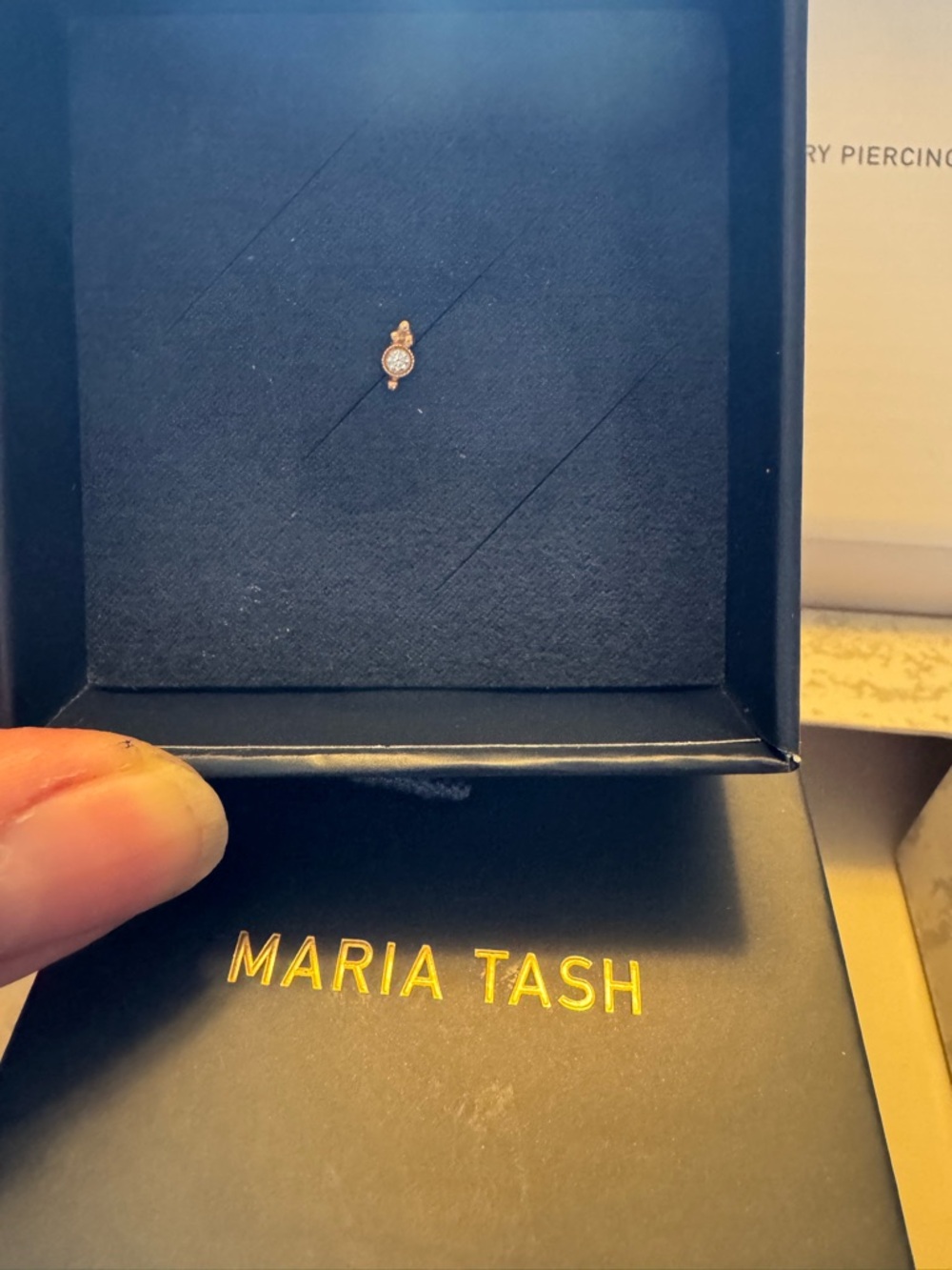 Maria Tash Diamond Four Ball Trinity Threaded flat back stud. - Picture 4 of 8